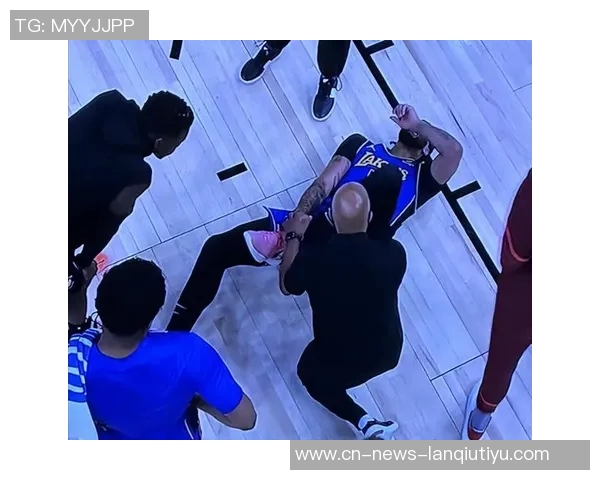 芬奇透露麦克丹尼尔斯脚踝伤势恢复良好今日参与部分训练状态良好